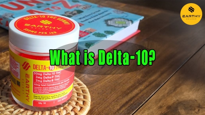 Container of Earthy’s Select Delta-10 THC Gummies on a rattan coaster