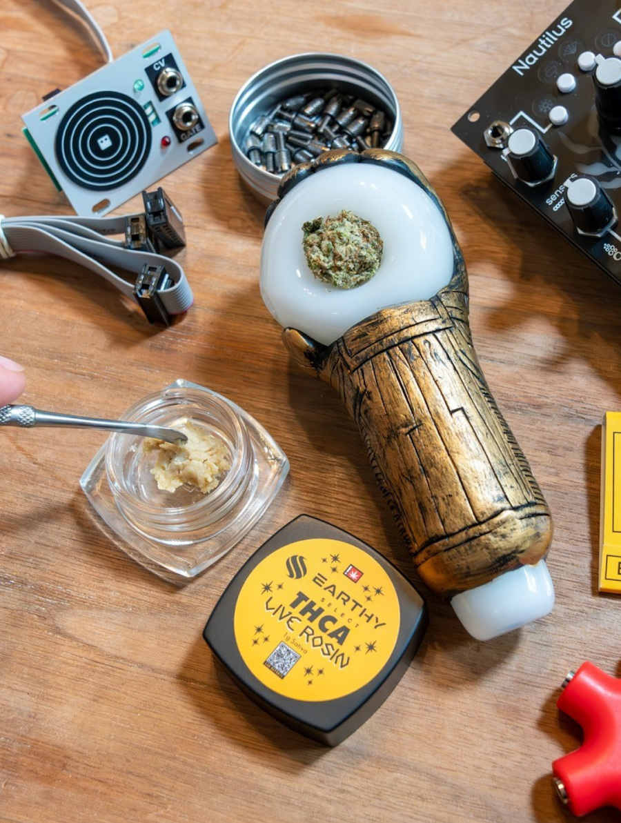 THCa Dabs by Earthy Select